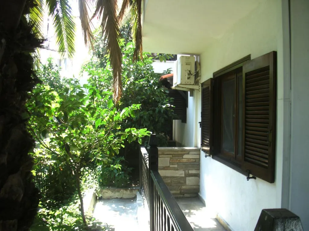 Papatzikos Traditional Guesthouse Neos Marmaras 2*,  Griekenland