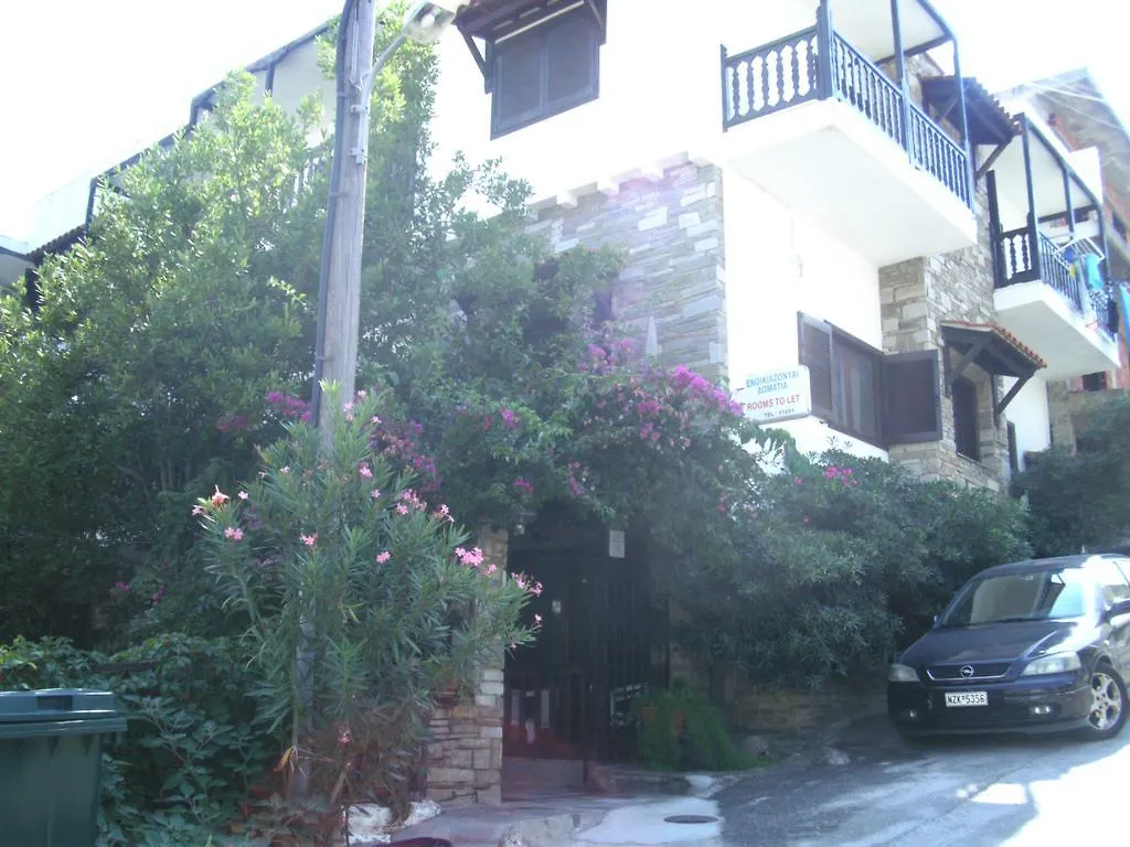 Papatzikos Traditional Guesthouse Néos Marmarás 2*,  Griechenland