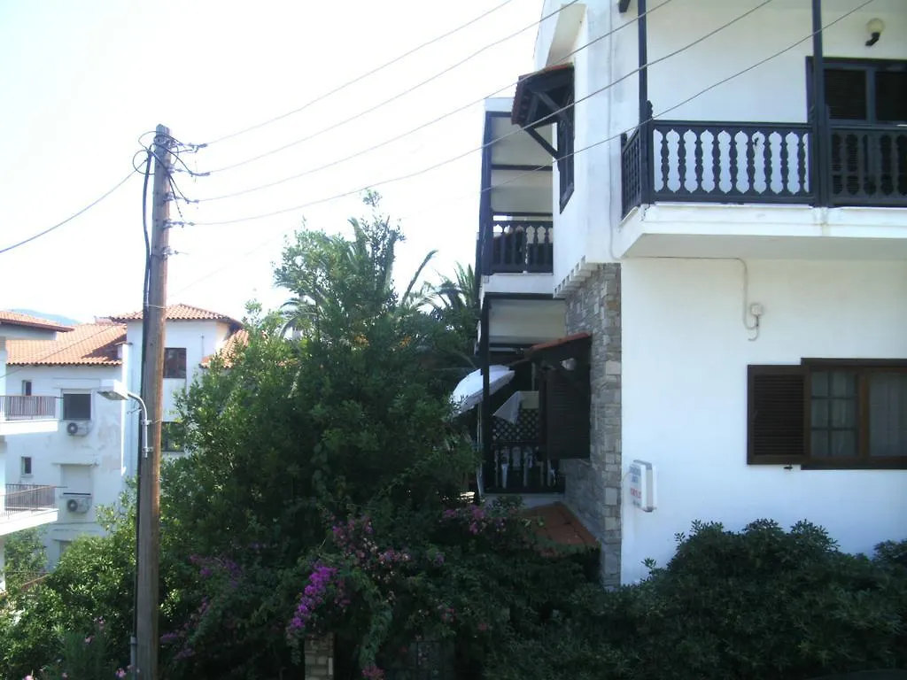 Papatzikos Traditional Guesthouse Neos Marmaras