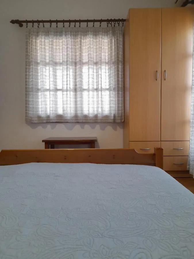 Papatzikos Traditional Guesthouse Néos Marmarás