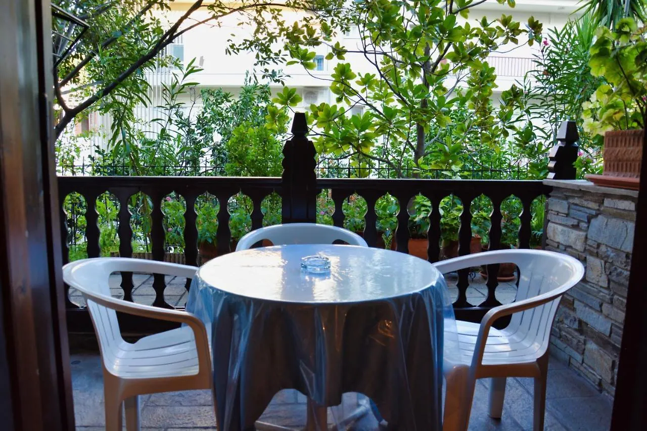 Aparthotel Papatzikos Traditional Guesthouse Néos Marmarás